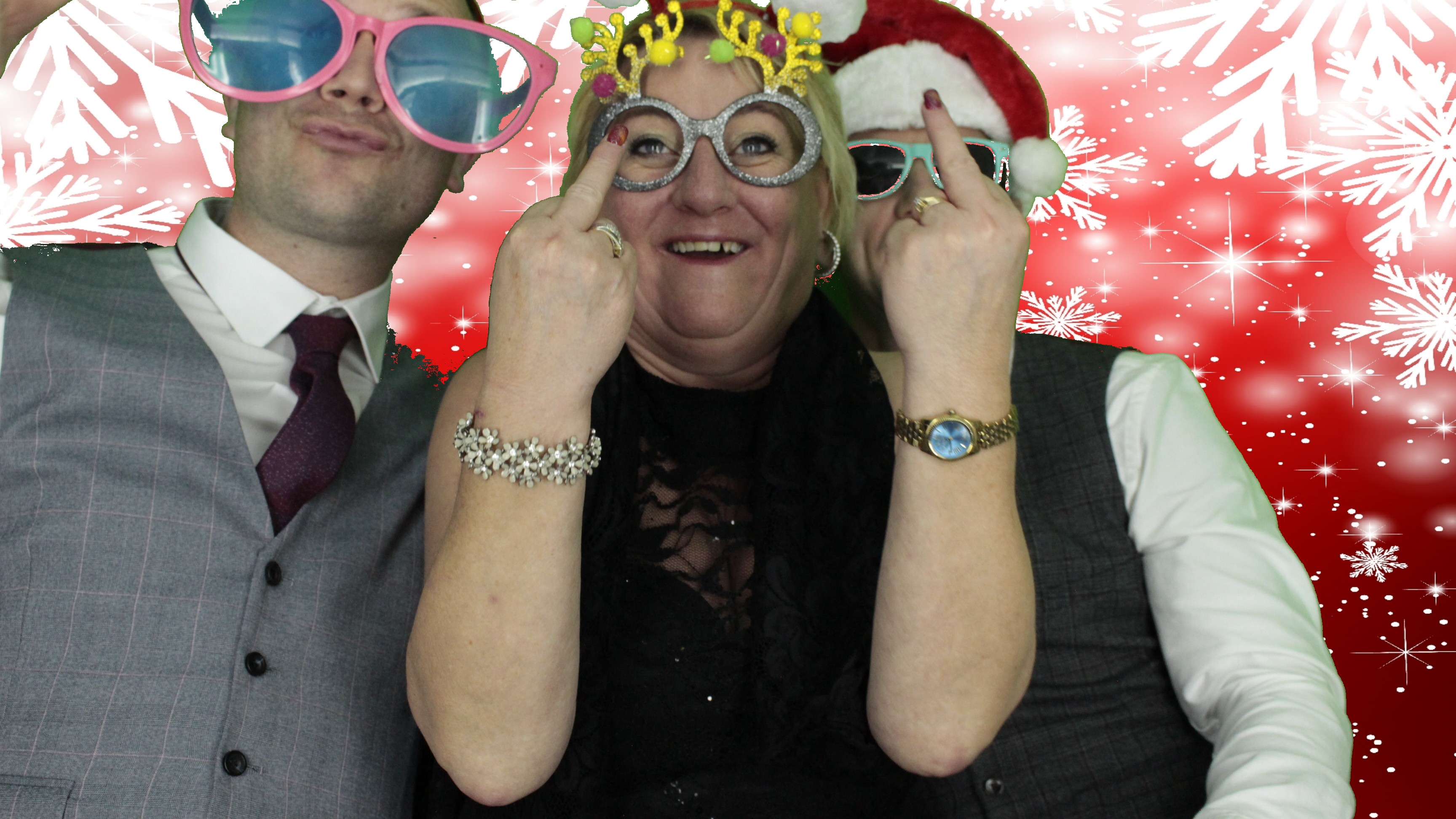Portsmouth Water Christmas Party | View more photos from the event at gallery.myphotoboothexperience.co.uk/u/MyPhotoBoothExperienceLtd/Portsmouth-Water-Christmas-Party